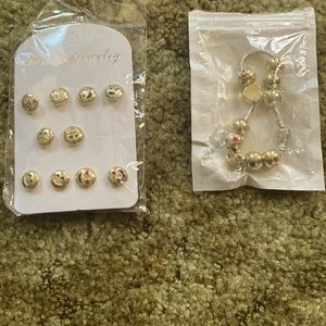 Emoji earring and bracelet set